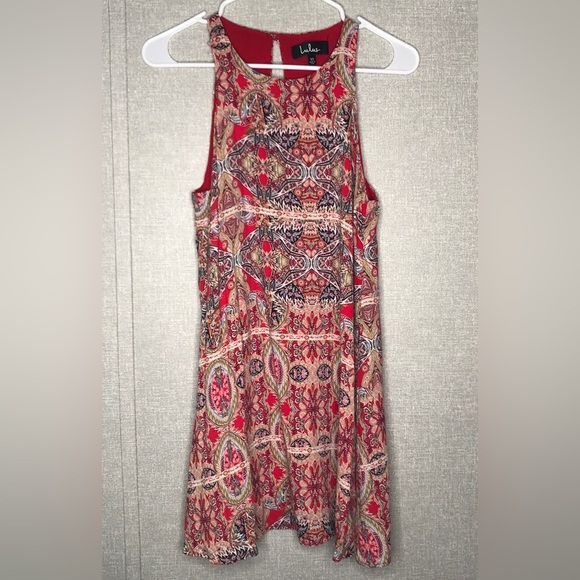 Lulus Dresses & Skirts - Lulus Red Geometric Print Shift Mini Dress